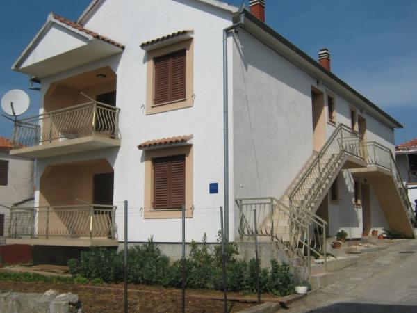 Apartmani Petra Pakoštane Kültér fotó