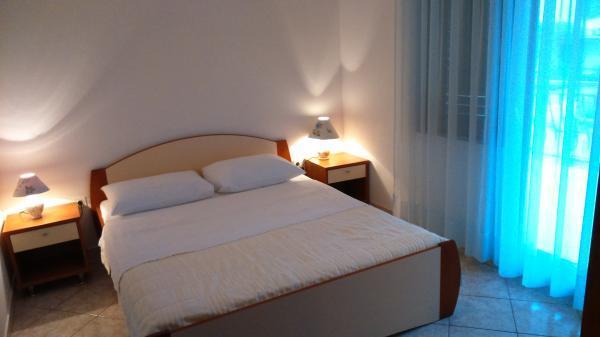 Apartmani Petra Pakoštane Kültér fotó